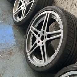 20 inch Staggered Rims $350 OBO