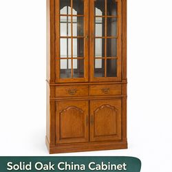 Solid Oak China Cabinet / Hutch – Great Condition