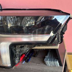 OEM 2022 2023 2024 TOYOTA TUNDRA LED HEADLIGHT REFLECTOR STYLE RIGHT RH NICE!!