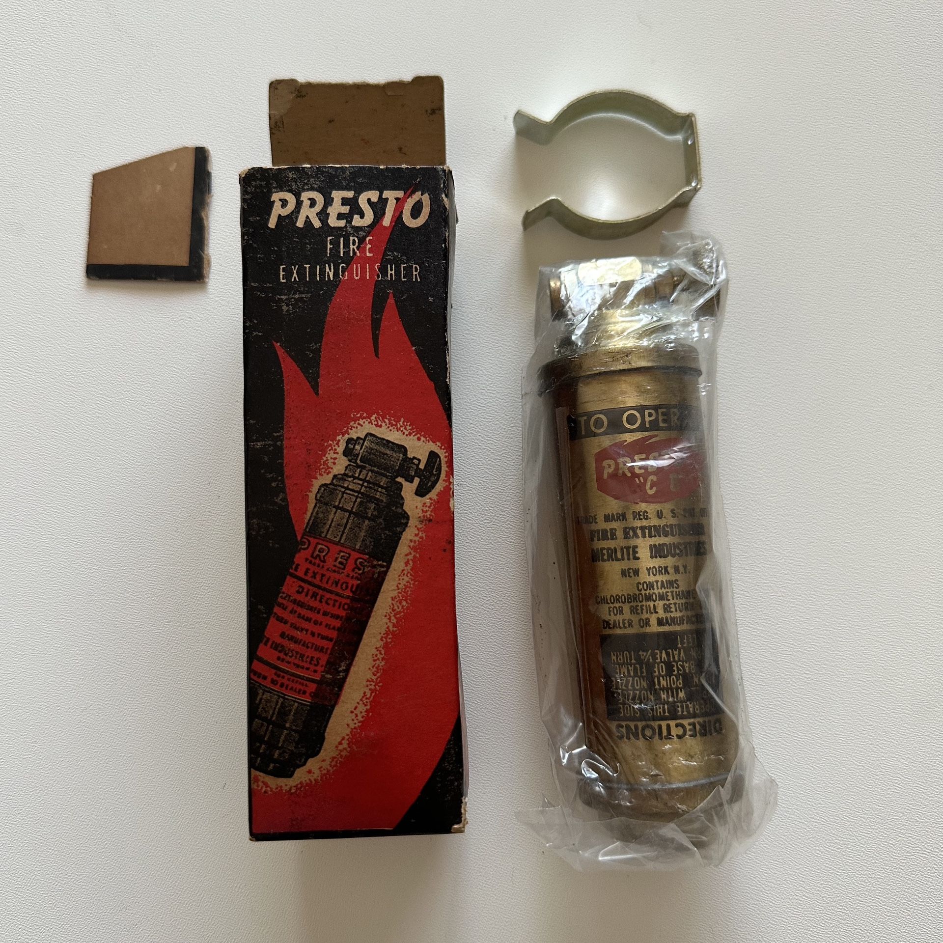 Vintage Presto Mini Brass FIRE EXTINGUISHER Merlite Industries Original Box '40s