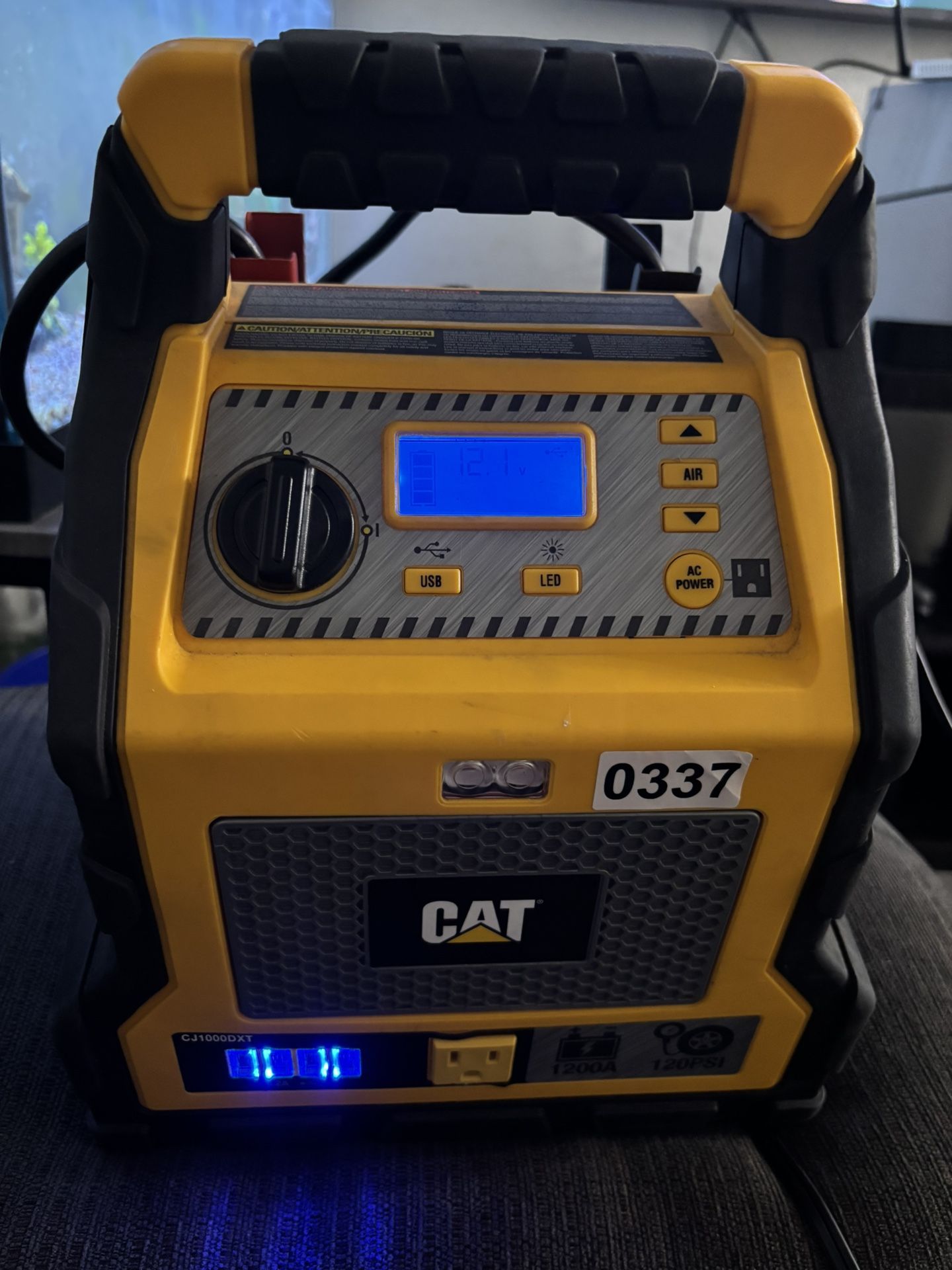 CAT Jumpstarter/ Air Compressor