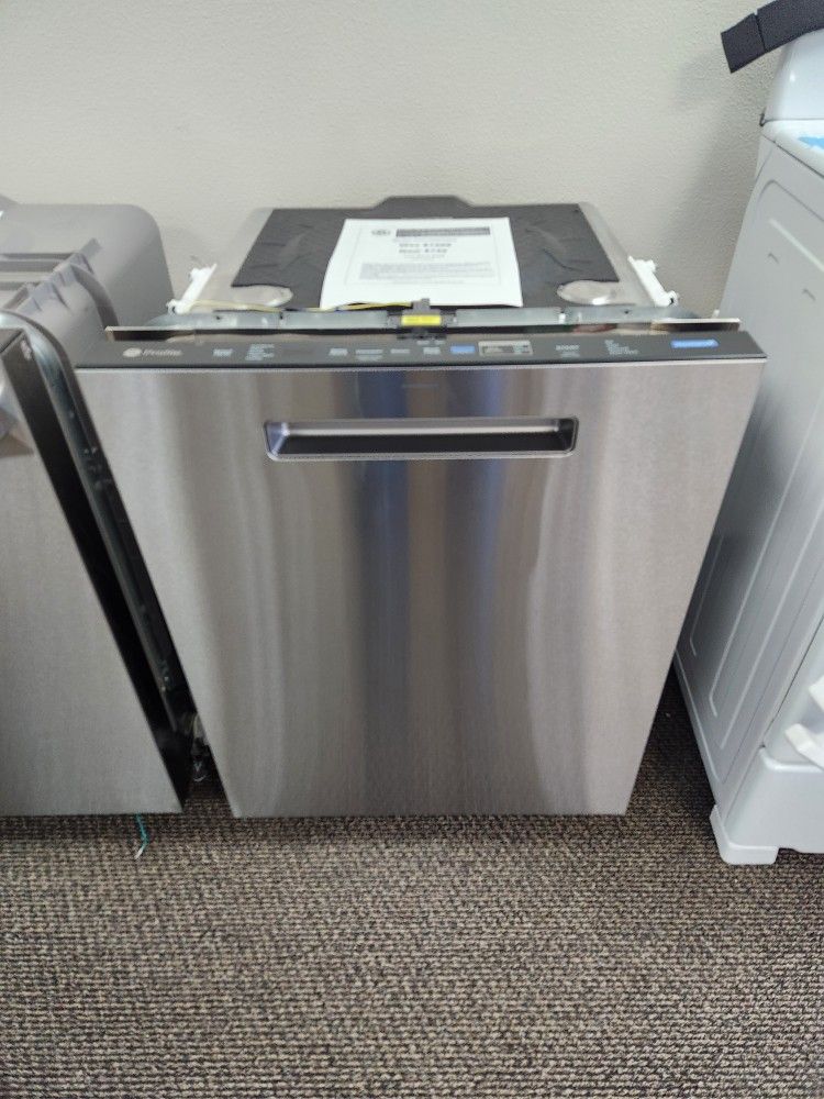 Profile 24 in. Built-ln Top Control Dishwasher n Fingerprint Resistant Stainless w/ Stainless Tub, Ultrafresh, 42 dBA
