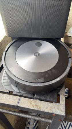 iRobot/Roomba j7