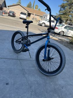 BMX BIKE