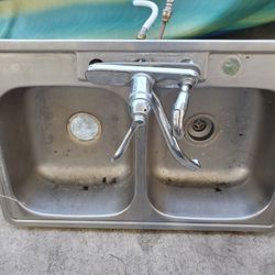 Sink, Used, Free!