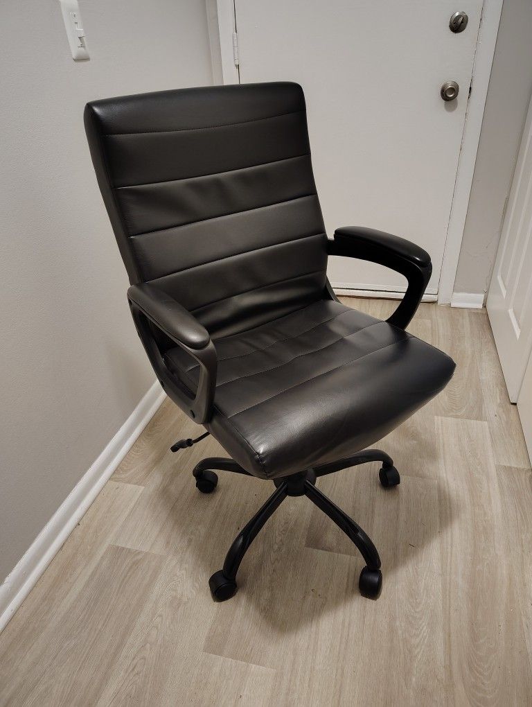 New Computer Chair