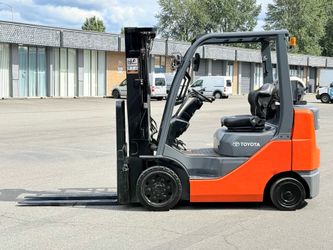 Forklift Toyota LPG 5000LB lifting capacity