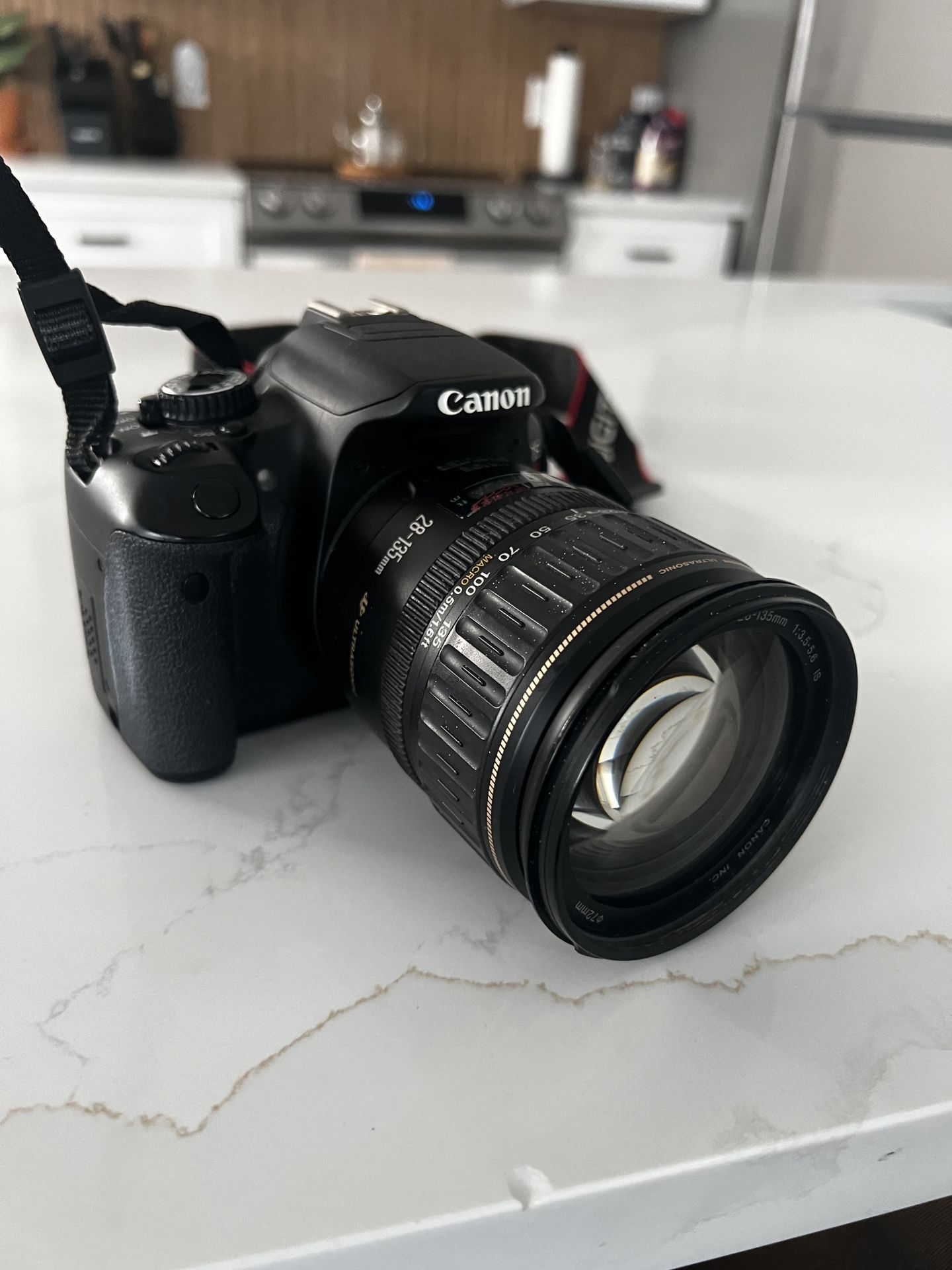 Canon T4i Rebel Camera w/ Lens + accessories