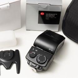 Leica SF 40 Compact TTL Flash + LED Light