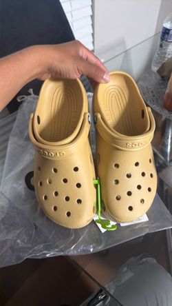 Crocs Size 8M 10W