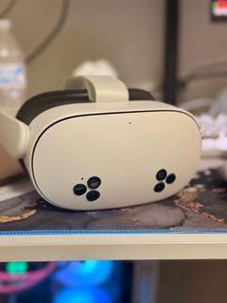 Meta Quest 3 VR Headset