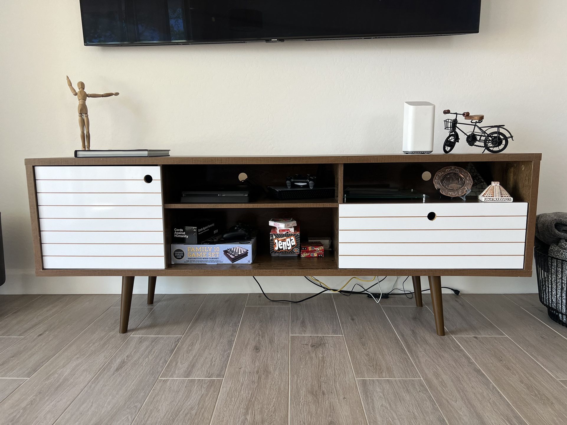 Modern TV Stand 