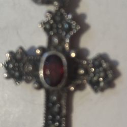 Vintage Sterling Silver 925 Pendant Crucifix Cross Nuce Red Stone Design