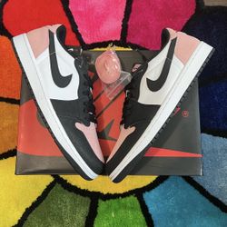 Jordan 1 Low “Bleached Coral” 