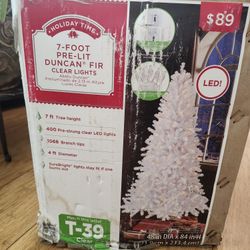 7 FT White  Christmas Tree New N Box