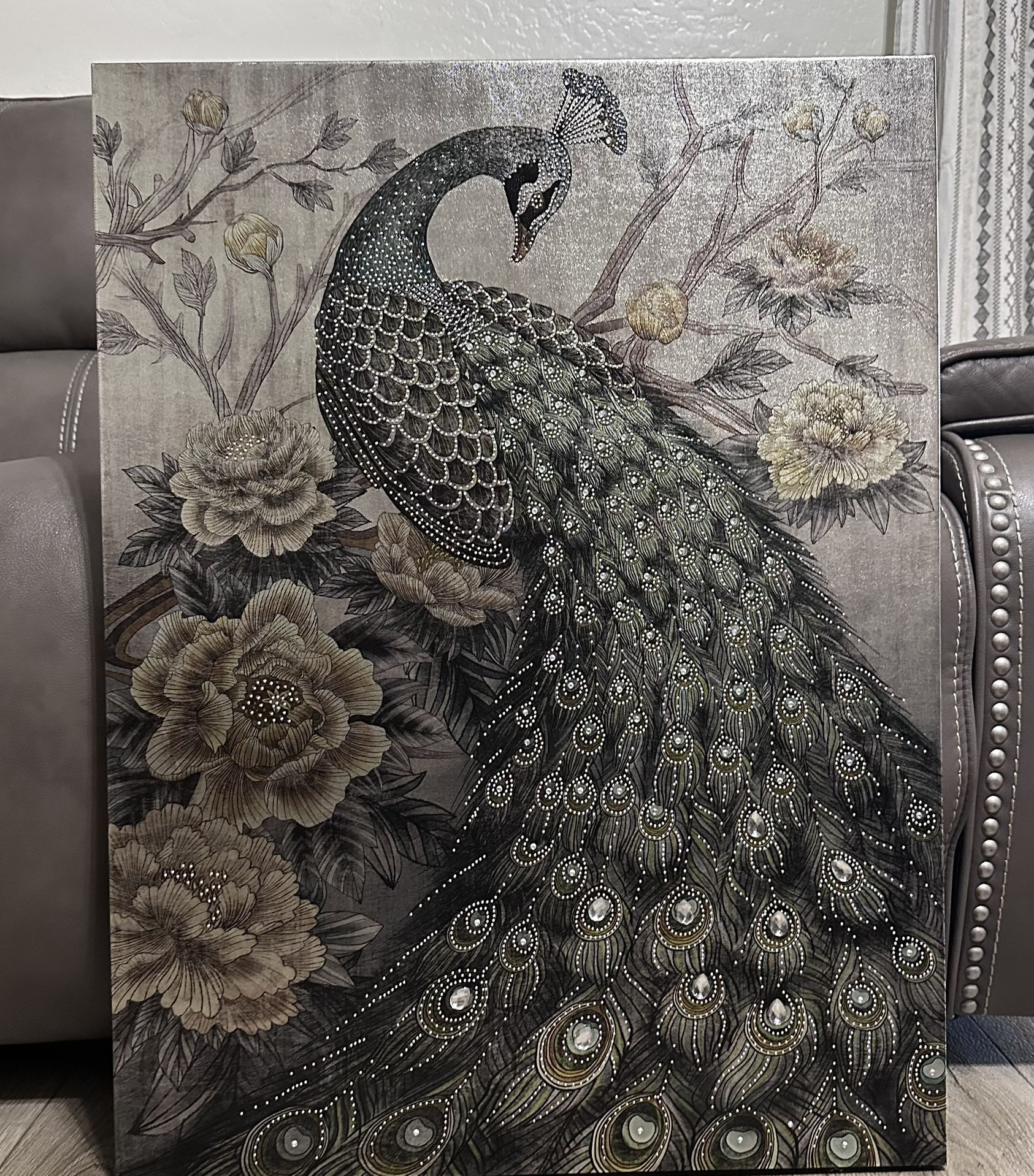 large picture of a peacock 🦚 