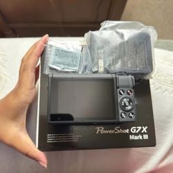 Canon G7X Mark iii