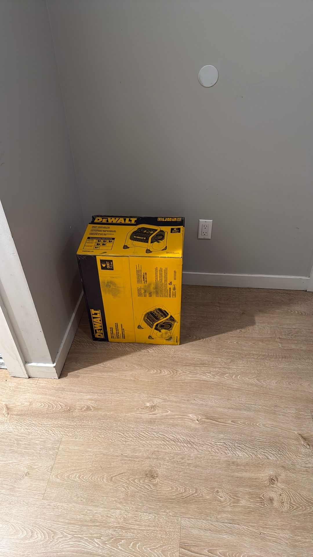 Heavy Duty 200 PSI QUIET COMPRESSOR /GREAT DEAL 