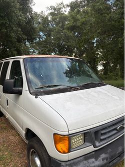 Ford E 250 van