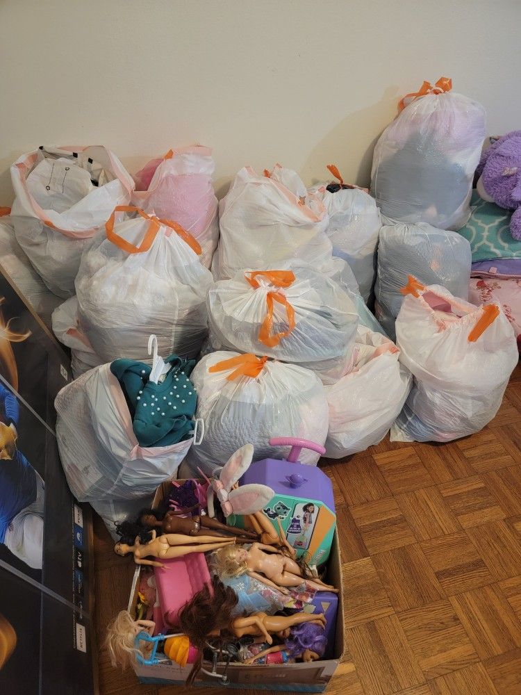 Girls Clothes, Toys, Stuffed Animals, Hello Kitty, Barbie