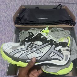 Balenciaga Runner 