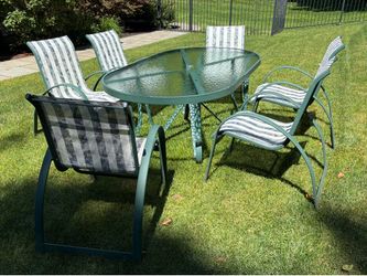 Patio Table with 6 Chairs