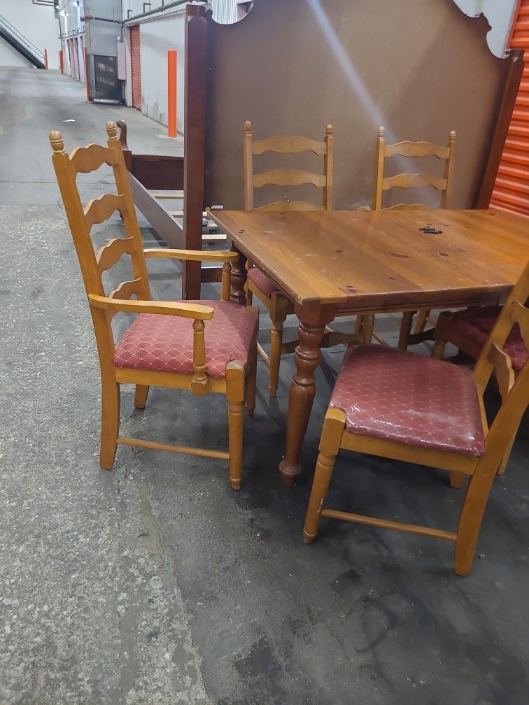 VINTAGE SOLID WOOD KITCHEN TABLE WITH 6 CHAIRS $55.00 /OR BEST OFFER.