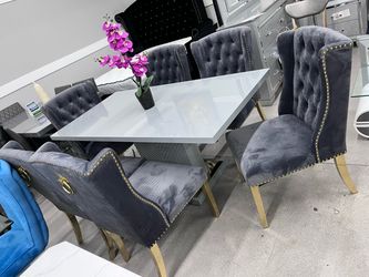 Modern Dining Set With Gold Accents