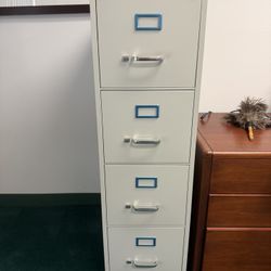 Filing Cabinet -4 Drawers