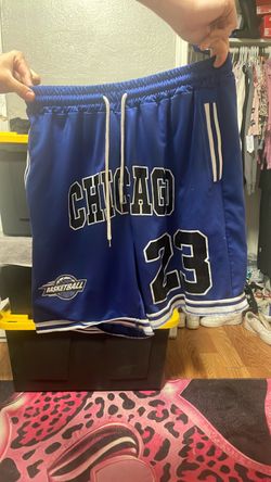 Chicago size large basketball shorts men