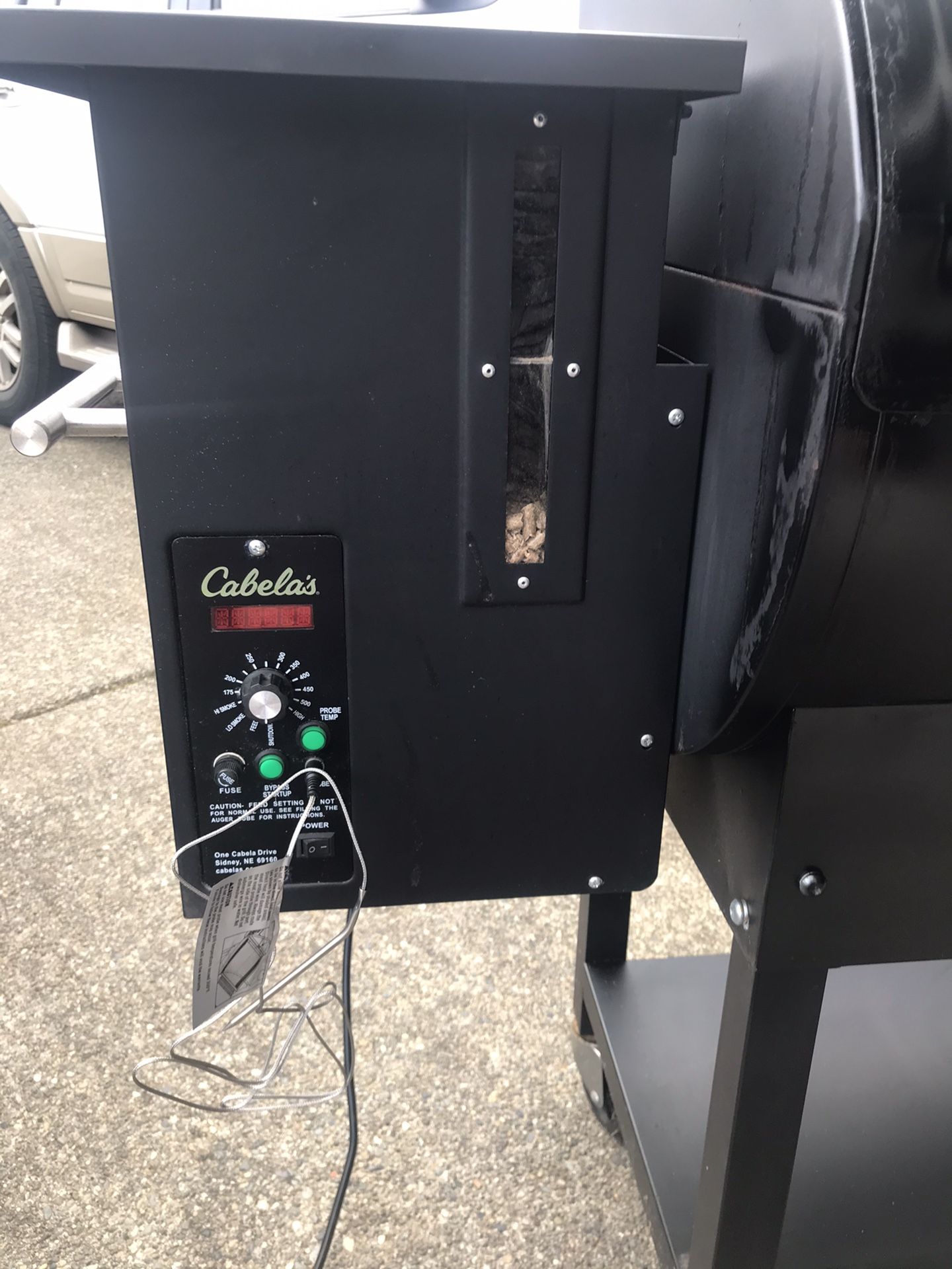 Cabela’s Pro Pellet Grill 36” for Sale in Olympia, WA OfferUp