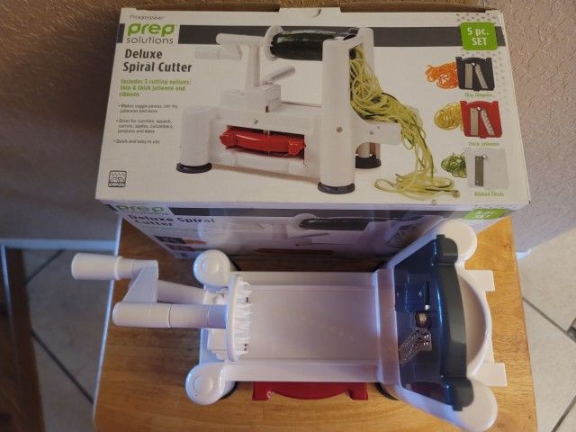 Deluxe Spiral Cutter