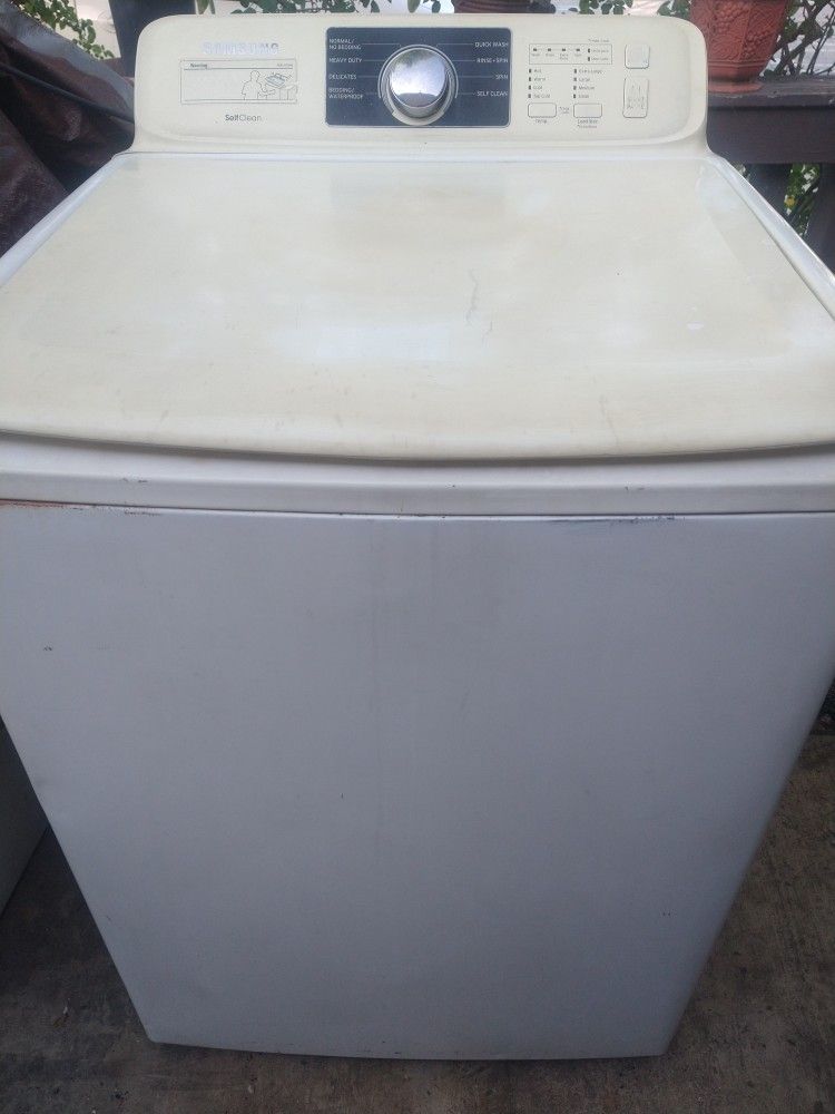 Refurbished Washer. Works Great. Can Deliver, Install And Haul. Hablo Español