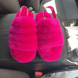 Girl Size 1 Ugg Slippers Brand New 