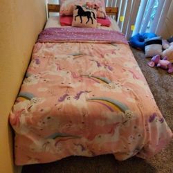 Twin Mattress With Mattress Cover Included 