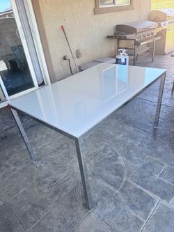 Glass White table
