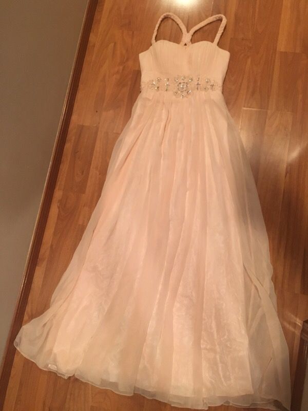 Beautiful Bridesmaid  prom dress  size S for Sale  in Kent  