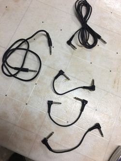 Guitar pedal jumpers