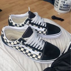 Vans BRAND NEW only worn twice 