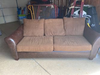Couch-COVID 19 Free