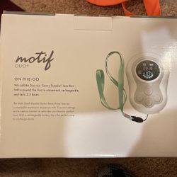 New Motif Duo Portable Double Breast Pump  