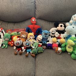 Lot of Plushies / Toys