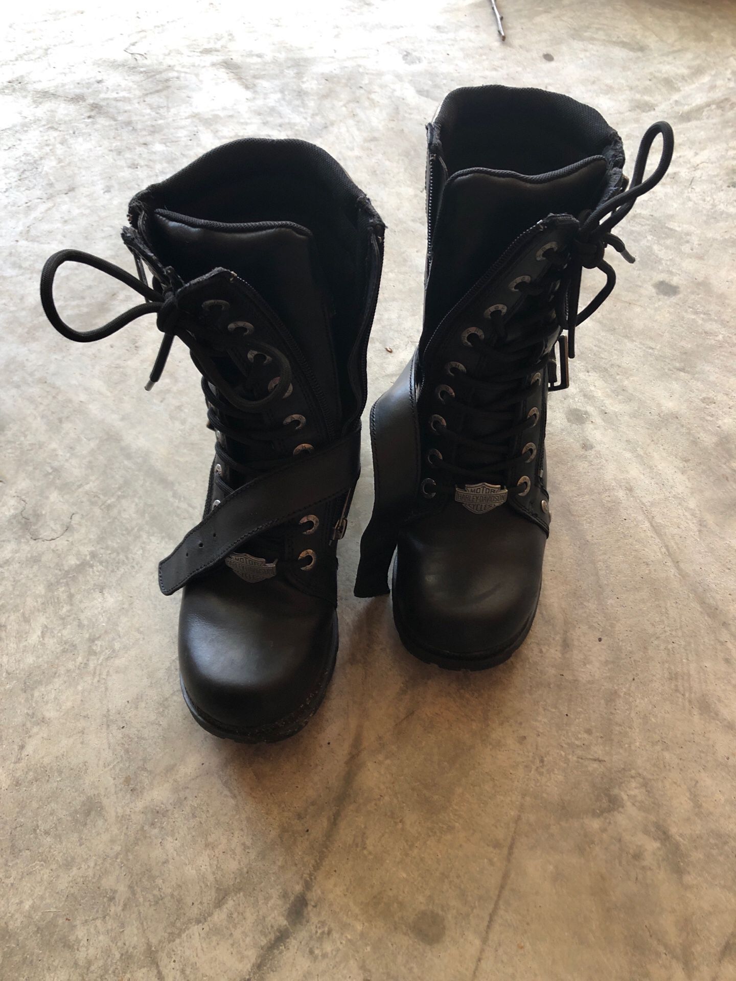 Photo Womens Harley Davison boots size 7