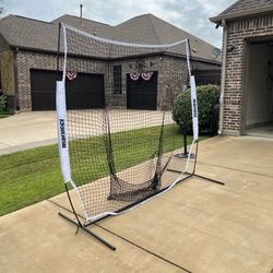 Baseball net, tball stand and 30 bucket of baseballs