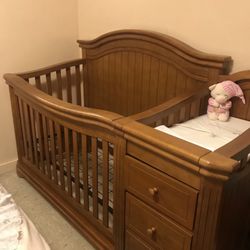 Convertible Crib 
