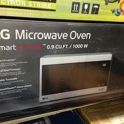 LG - NeoChef 0.9 Cu. Ft. Compact Microwave with EasyClean - Stainless steel New Open Box 