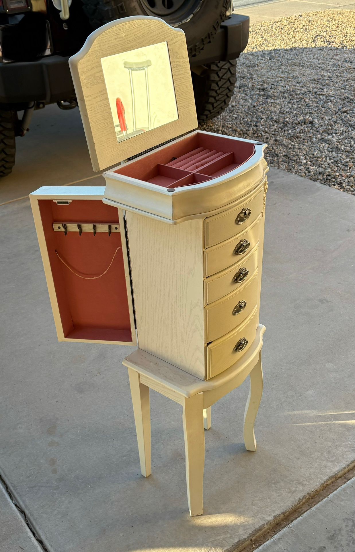 Jewelry Holder