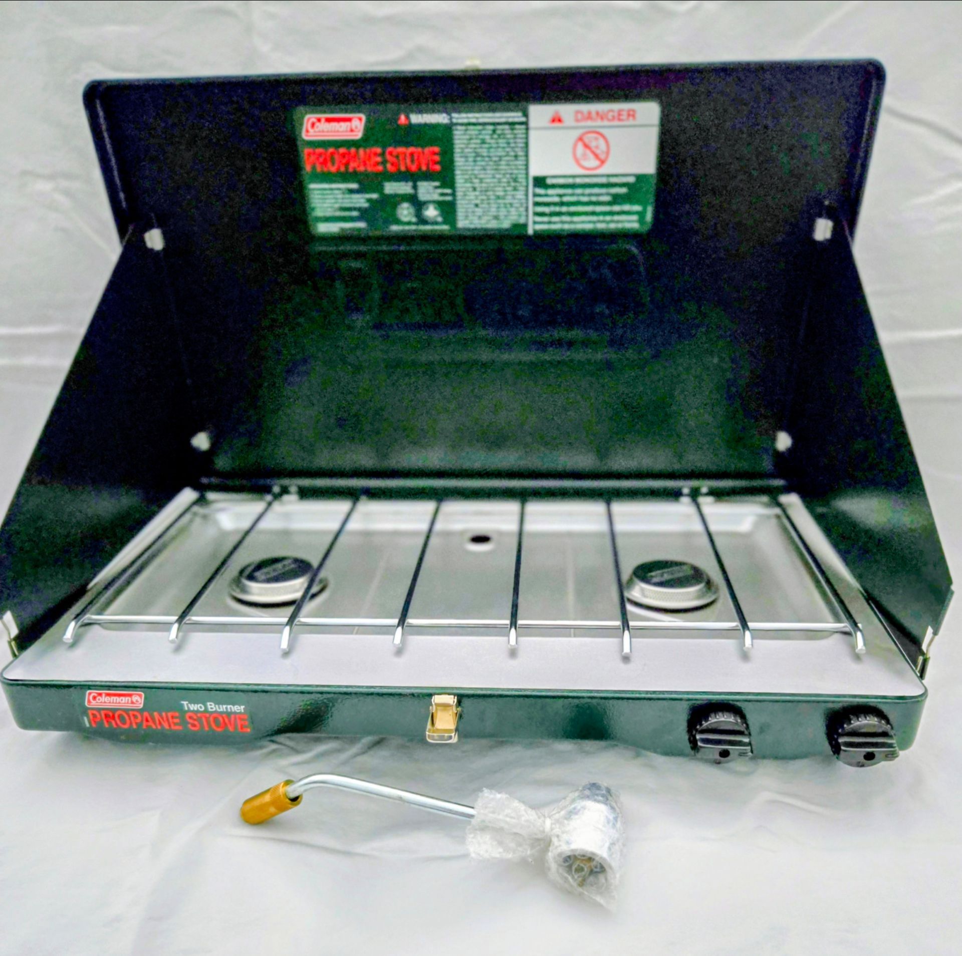 Coleman 2 burner stove new