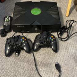 Xbox + 19 Games