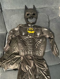Kids Halloween costumes pls read
